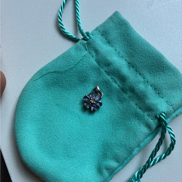 Sterling silver purple amethyst/ topaz flower pendant - Picture 3 of 5